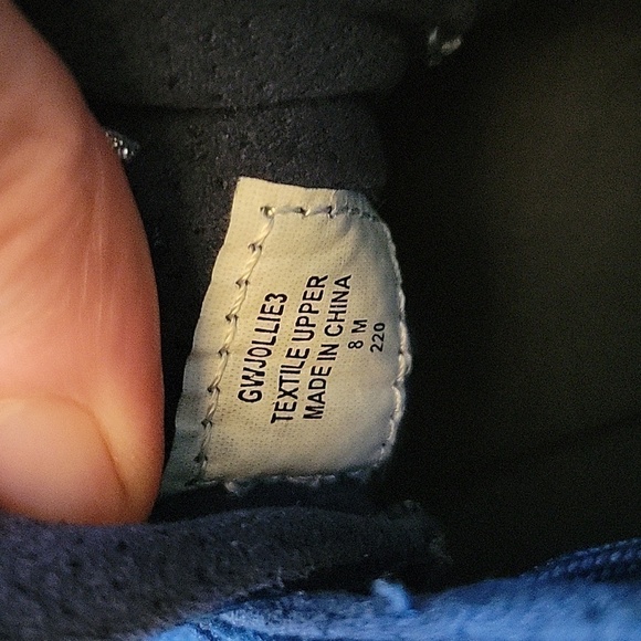 GUESS blue suede shoes with rhinestones.  Very good condition size 8M. - Picture 9 of 9